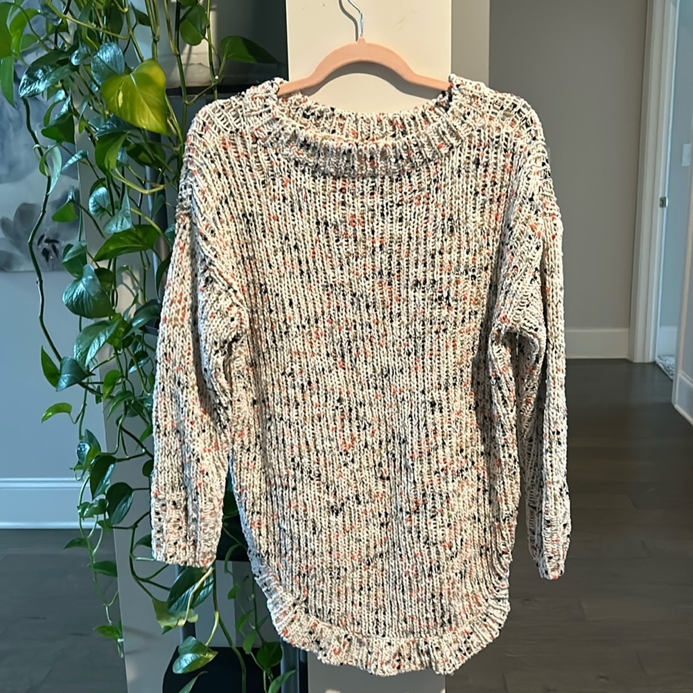 Cute sweater!